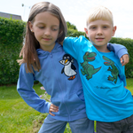 SWEATSHIRT BØRN M HÆTTE OG LYN PINGVIN MED FISK BLÅ 5